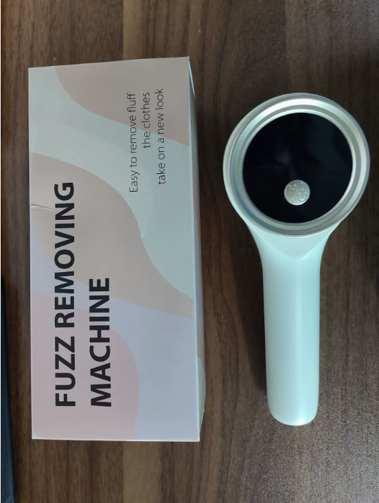 Rechargeable Fabric & Lint Shaver — Electric Clothes Defuzzer